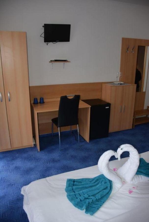 Hotel O.K. 1 Beroun  Esterno foto