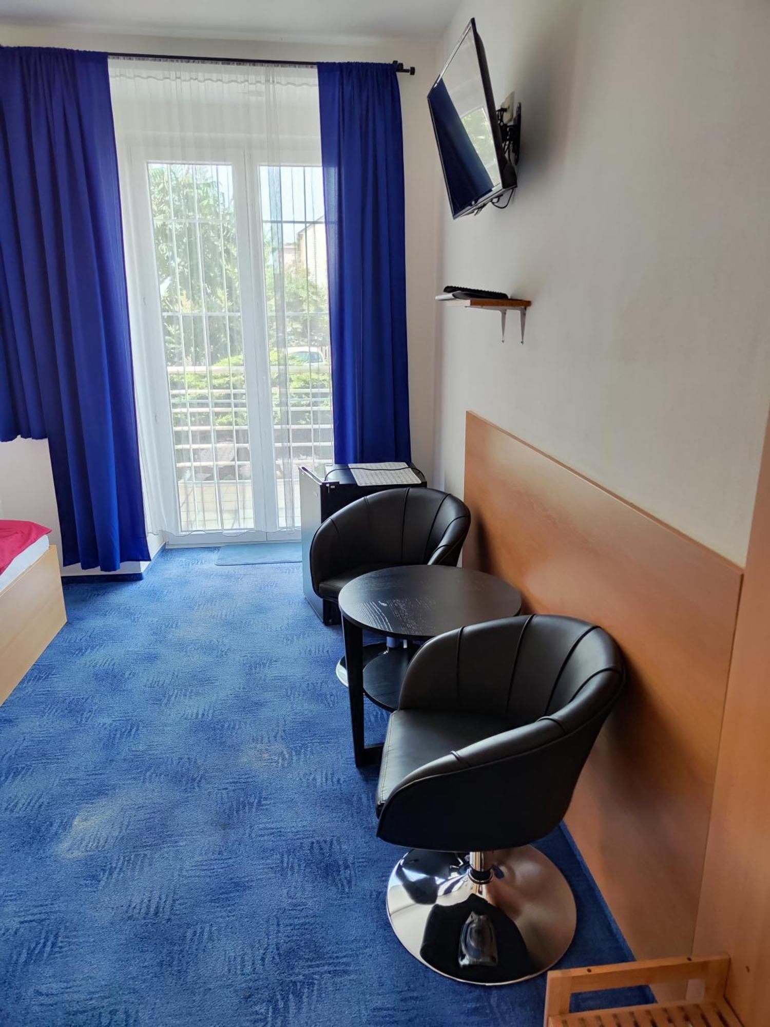 Hotel O.K. 1 Beroun  Esterno foto