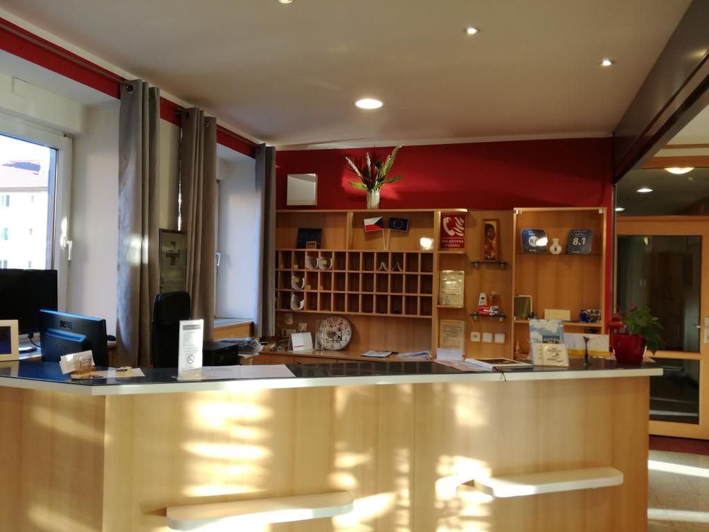 Hotel O.K. 1 Beroun  Esterno foto